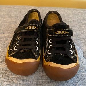 Keen toddler sneakers for girls or boys